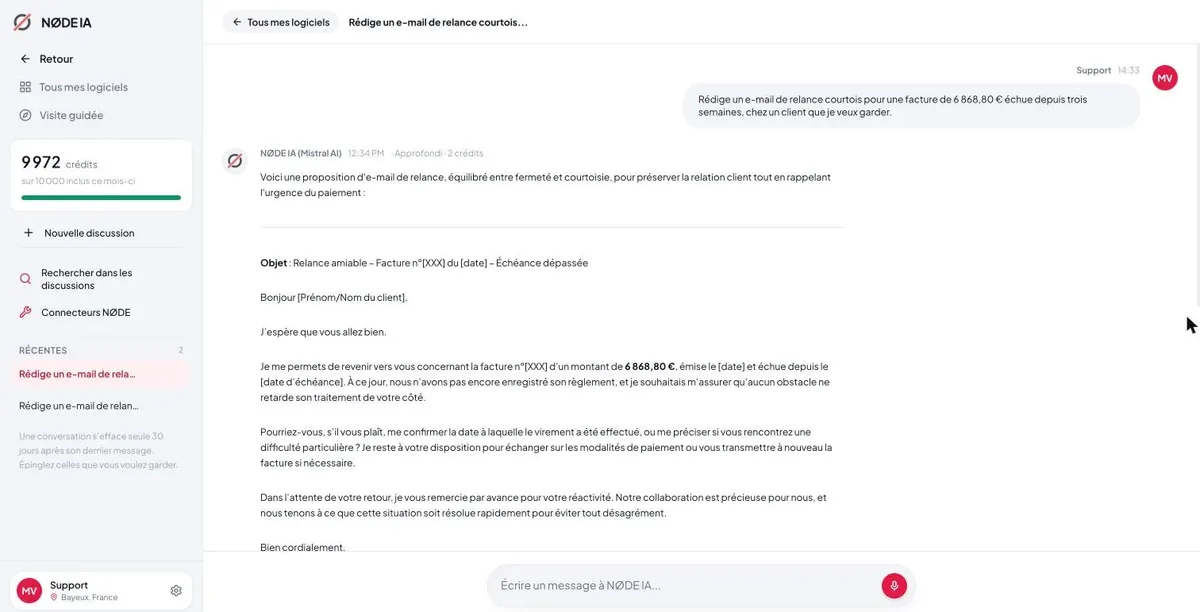L'assistant IA rédige une relance de facture à partir des données de l'entreprise.